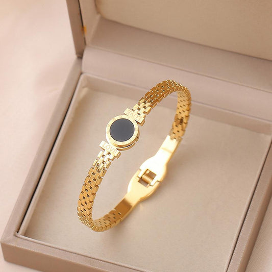 Nuriez - Beautiful Watch Type Design Rose Gold Plated